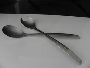 Posate per insalata grandi IKEA acciaio inox opaco lunghezza 32 cm - Foto 1 di 7
