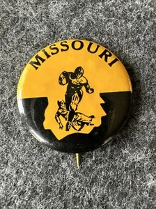 Vintage 1940s Missouri Tigers Football 1-3/4" Pin-back Button - Hard to Find - Picture 1 of 13
