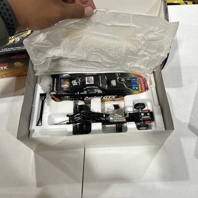 Acción John Force Elvis Presley 25º Año 2002 Ford Mustang 1/24 NHRA Coche Divertido! Foto 1 de 3