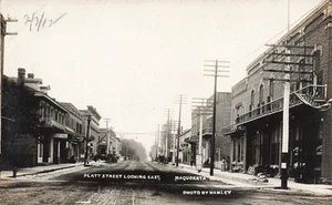 LP016 Maquoketa Iowa Platt St. Postal RPPC Looking East 1912 - Imagen 1 de 2