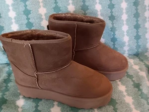 Avalanche Brown Suede Boots 2" Platform Heel Size 10 Faux Fur Lined - Picture 1 of 7