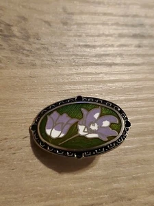 Vintage Silvertone Oval Enamel Purple Flower Pin - M - Picture 1 of 2
