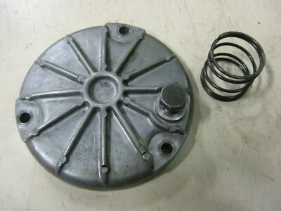 77 78 Cubierta de filtro de aceite Suzuki GS 400 X con resorte y perno de drenaje GS400X 1978 Foto 1 de 2