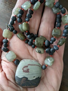 Hand-strung Necklace Indian Paint Rock/Picture Focal Bead, Plus Agate - Picture 1 of 6