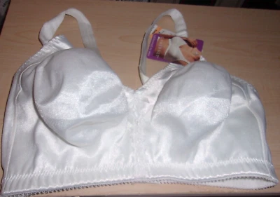 Sutiã CABERNET FEMININO FULL BUSTED SEM FIO BRANCO: 34DD NOVO - Imagem 1 de 2