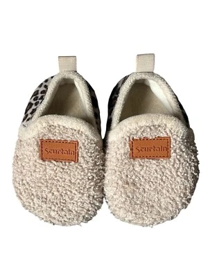 Acogedoras pantuflas de leopardo con suela de goma sin cordones para niños pequeños talla 4-4,5 Foto 1 de 4