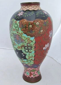 Jarrón Cloisonne Antiguo Japonés Meiji Verde, Rojo y Oro 7.4" con Flores - Imagen 1 de 12