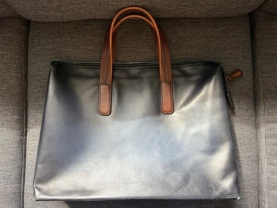 Italian Leather Handbag/Briefcase Unbranded Distressed - Image 1 of 4