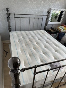 King Size Metal Bed Frame Extra Strong, Stylish, and Modern Design - Picture 1 of 2