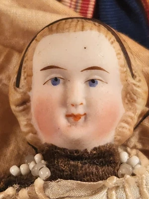 ANTIQUE PARIAN HEAD DOLLHOUSE LADY DOLL,  BLOND, BLACK HAIR BAND, AS IS - Image 1 of 4