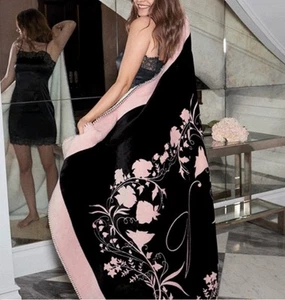 Victoria's Secret Soft & Cozy Floral Pink Sherpa Blanket Throw RARE SOLD OUT - Picture 1 of 3