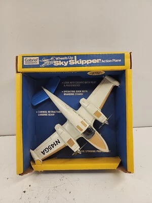 1977 VINTAGE HUBLEY GABRIEL WHEELS-UP SKY SKIPPER DIE-CAST V TAIL PROP AIRPLANE  - Image 1 of 4