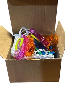 8.5’ Flip Flop String Lights with 10 Bullet Shaped Lights Indoor/Outdoor - Picture 1 of 8
