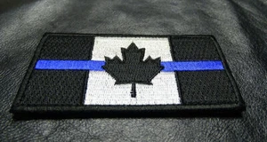 BANDIERA CANADA POLIZIA SOTTILE LINEA BLU GANCIO CHIUSURA TOPPA - Foto 1 di 1