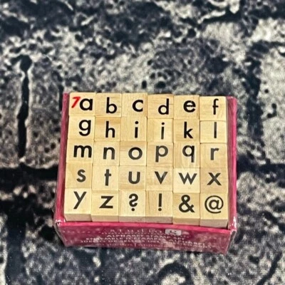 Набор марок алфавита Studio G из 28 строчных букв для изготовления открыток бумаги рукоделия - Изображение 1 из 4