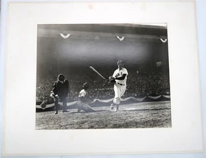 Vtg 1946 Boston Red Sox TED WILLIAMS Glossy Photo Opening Day Print Matted 11x14 - Picture 1 of 8