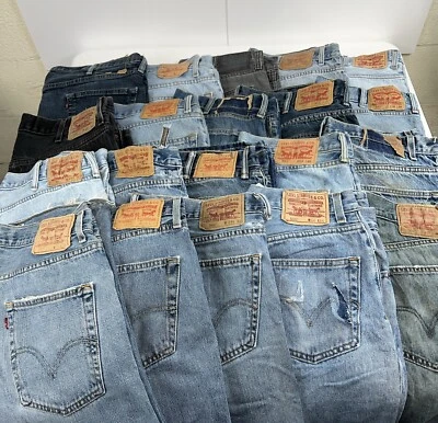 Wholesale Lot of 20 pairs of Levi's Grade B Men's Jeans - Image 1 of 4