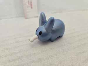 Kozik Kidrobot Happy Labbits blau 1,3" Vinyl Figur Mini Serie KOSTENLOSER VERSAND - Bild 1 von 12