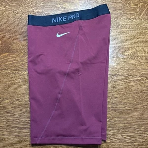 Nike Pro Team Dri-Fit Damen 8” Tight Fit Shorts Größe XL Neu mit Etikett - Bild 1 von 3