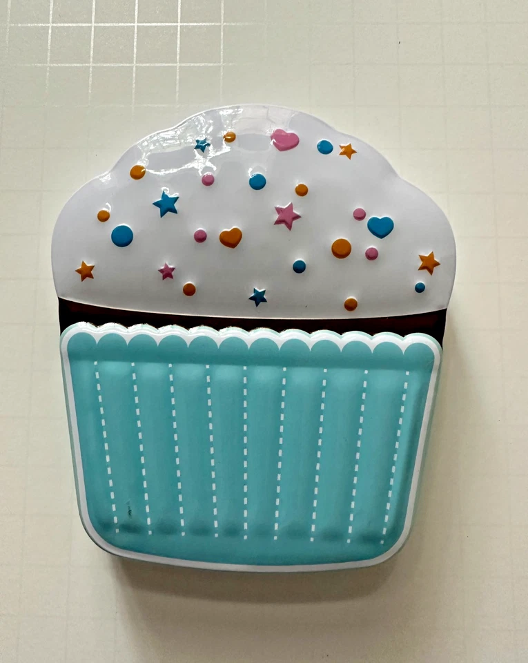 Caja de regalo de lata de cupcakes y tarjetero - ¡Ideal para regalar cumpleaños! Foto 1 de 4
