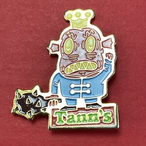 Tann's Brand King Monster z klubową reklamą emaliowana przypinka odznaka Vintage