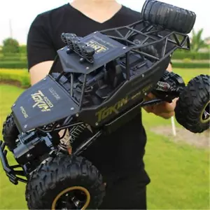 1:12 4WD RC Auto con Luci LED Telecomando Fuoristrada Buggy per Bambini Natale - Foto 1 di 10