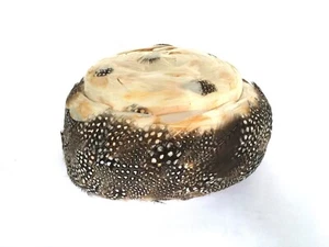 Vintage Ladies Spotted Natural Feather Pillbox Hat Union Made - Exceptional! - Picture 1 of 5