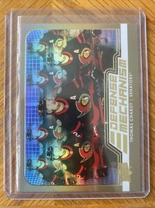 2022-23 Upper Deck Series 1 Defense Mechanism Gold Thomas Chabot #DM-16 Senators