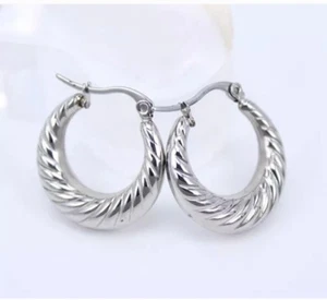 SURGICAL STEEL 316L ROUND TEXTURED WOMEN HOOP EARRINGS - Picture 1 of 3