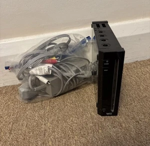 Nintendo Wii Black With Power Cable And Tv Cable - Picture 1 of 4