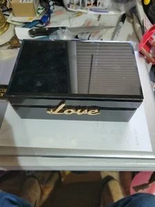 NUOVO ATELIER AMERICANO VETRO NERO CON SPILLA ORO "LOVE" RETTANGOLARE SCATOLA GIOIELLI - Foto 1 di 16