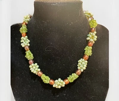 Fresh Water Pearl Necklace Peridot 925 Clasp Cluster Green Brown 60g - Image 1 of 4