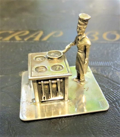 Lesener Amsterdam Miniature Sterling Silver Figurine of a Chef at his Stove Cook Cover