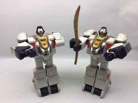 2) Vintage 1994 Bandai Power Rangers White Tiger Zord Megazord Cover