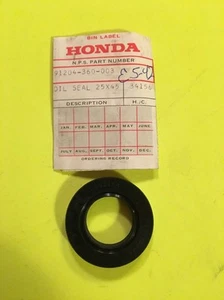 GENUINE Honda NOS 91204-360-003 Oil Seal CR125M MR175 MT125 MT125R - Picture 1 of 2