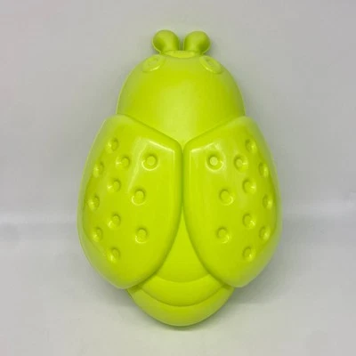 Lámpara de Pared Ikea Ladybug Luz Nocturna SMILA BAGGE Infantil Guardería Verde Lima Insecto Foto 1 de 4