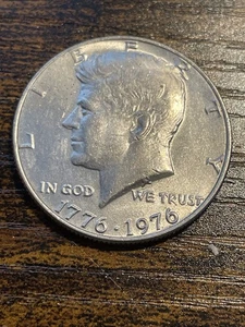 1776-1976 BiCentennial Jfk Silver 50 Cent Piece circulated - Picture 1 of 7