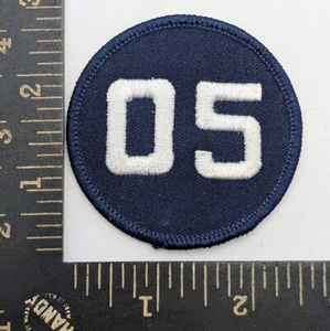 05 Aufnäher dunkelblau weiß Nummer bestickt Uniform Sportabzeichen - Bild 1 von 2