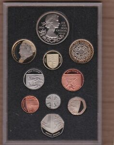 BOXED 2012 ROYAL MINT 10 COIN PROOF SET IN NEAR MINT CONDITION