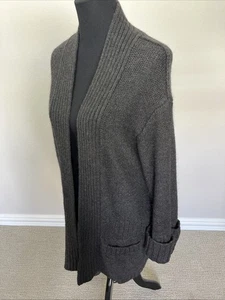 Cardigan aperto Vince taglia M 38" lana di alpaca maglione bordo costina polsini marrone intenso usato in ottime condizioni - Foto 1 di 9