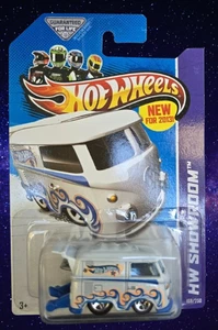 2013 Hot Wheels Showroom VW Kool Kombi - Picture 1 of 5