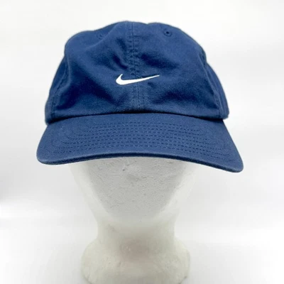 Gorra vintage Nike con tirantes azul central Swoosh con etiqueta negra Foto 1 de 4