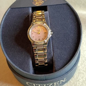๐ฅ Orologio da donna Citizen Eco-Drive diamante cristallo quadrante rosa $375~EW0890-58X - Foto 1 di 12