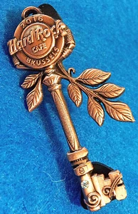 BRUSSELS ANTIQUE VICTORIAN COPPER SKELETON KEY SERIES 2016 Hard Rock Cafe PIN LE - Picture 1 of 1
