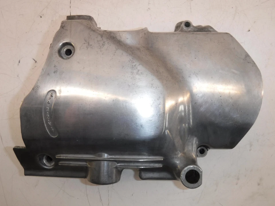 1980 Honda CB750F TAMPA DA RODA DENTADA DO MOTOR 11361-438-000 FABRICANTE DE EQUIPAMENTO ORIGINAL  - Imagem 1 de 4