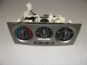 2003-2008 SUBARU FORESTER HEATER AC CLIMATE TEMPERATURE CONTROL MANUAL 04 05 06 - Picture 1 of 5