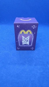 NUEVO - Tiny Tan (Inspirado por BTS) McDonalds Happy Meal NiB CiB - Imagen 1 de 4