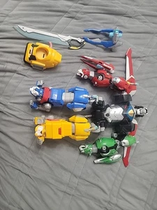 VOLTRON LEGENDARY DEFENDER 2017 BANDAI NETFLIX DREAMWORKS 16” COMBINE LION SET - Picture 1 of 14