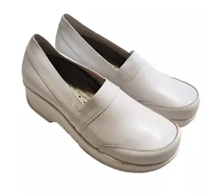 Easy Works By East Street White Nursing Shoes Slip Resistant New 10 Comfort NWT - Picture 1 of 8