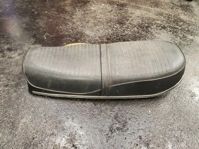 Yamaha RD200 RD 200 1975 original OEM cubierta de sillín de asiento  Foto 1 de 4